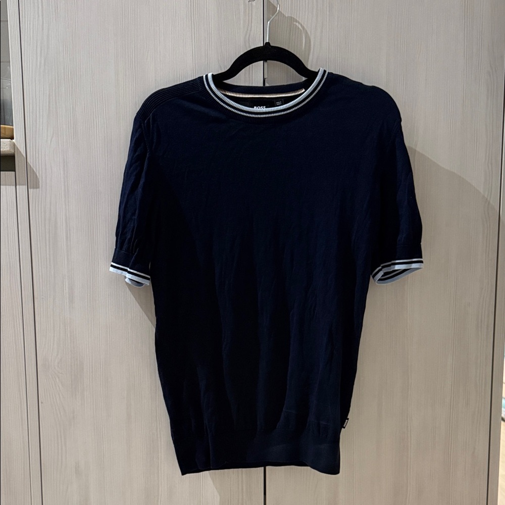 Hugo Boss Men’s knit crewneck tee